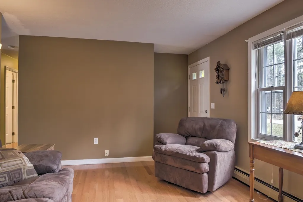 41 Perry Lane Swanzey NH 03446