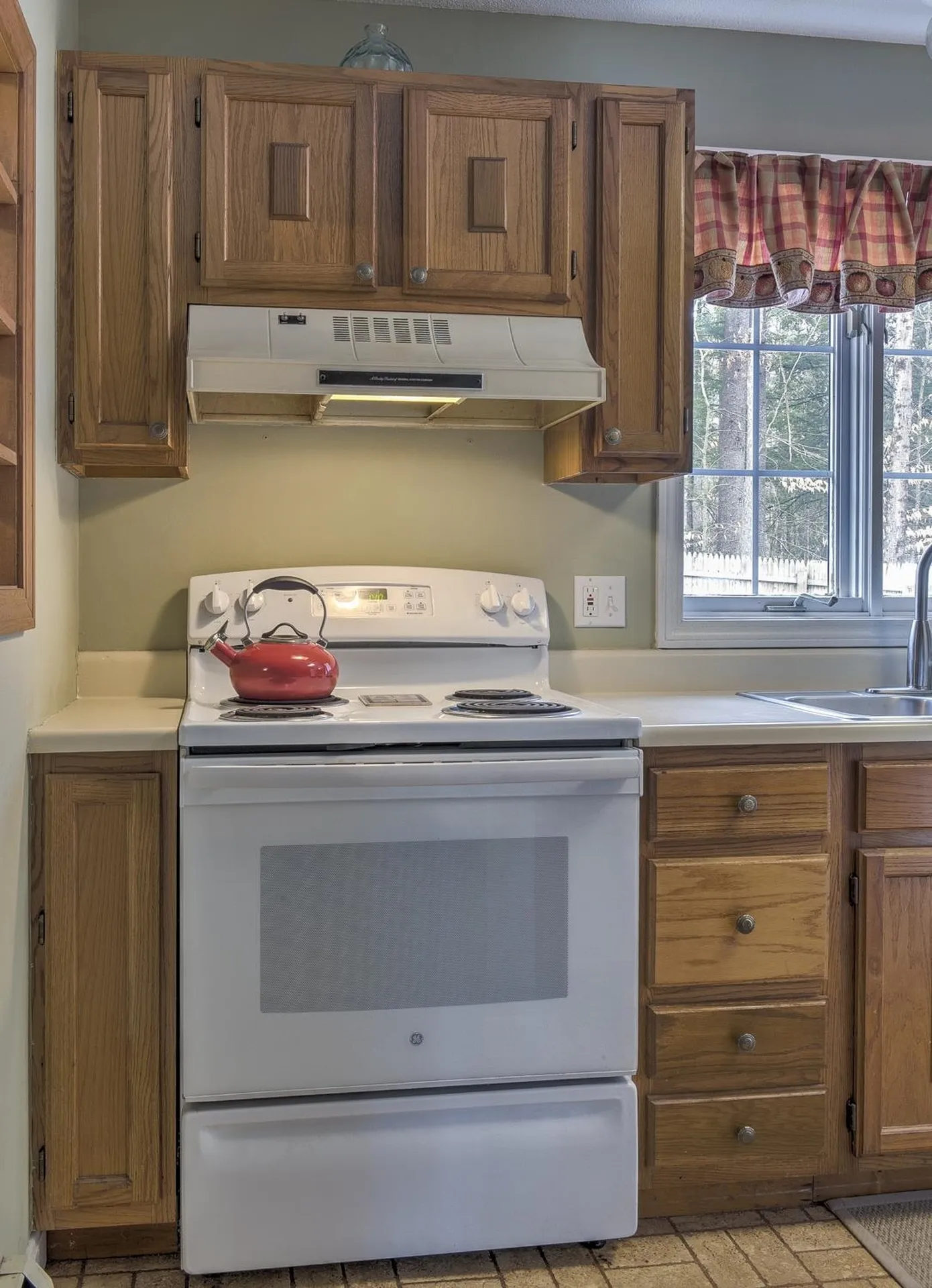 41 Perry Lane Swanzey NH 03446