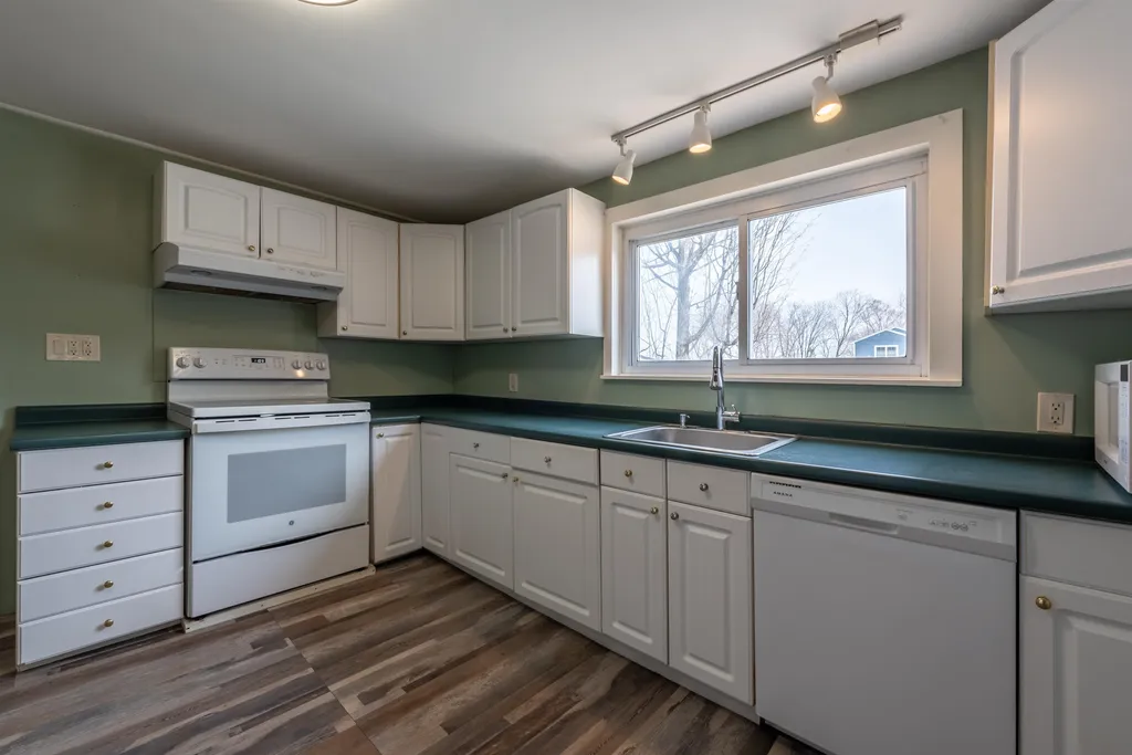 26 Lake Street Enfield NH 03748