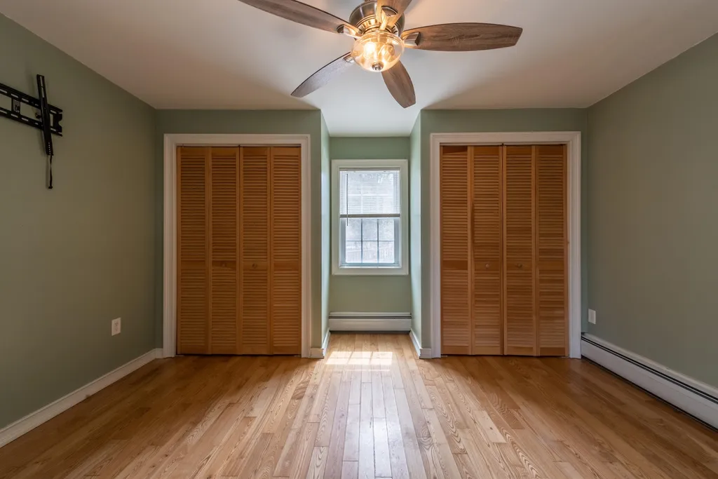 26 Lake Street Enfield NH 03748