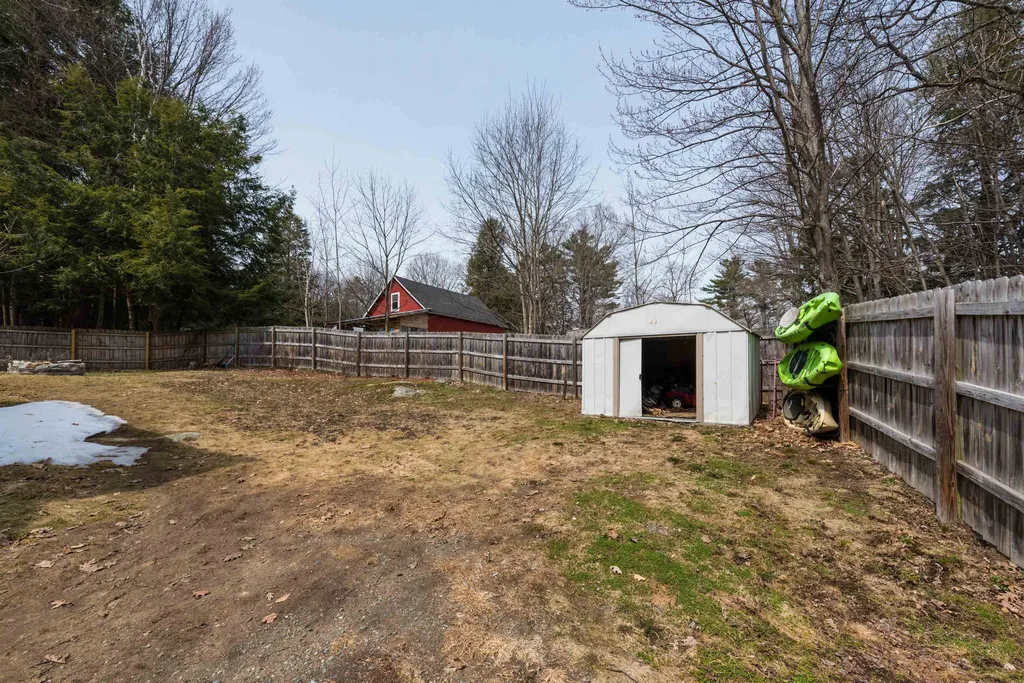 26 Lake Street Enfield NH 03748