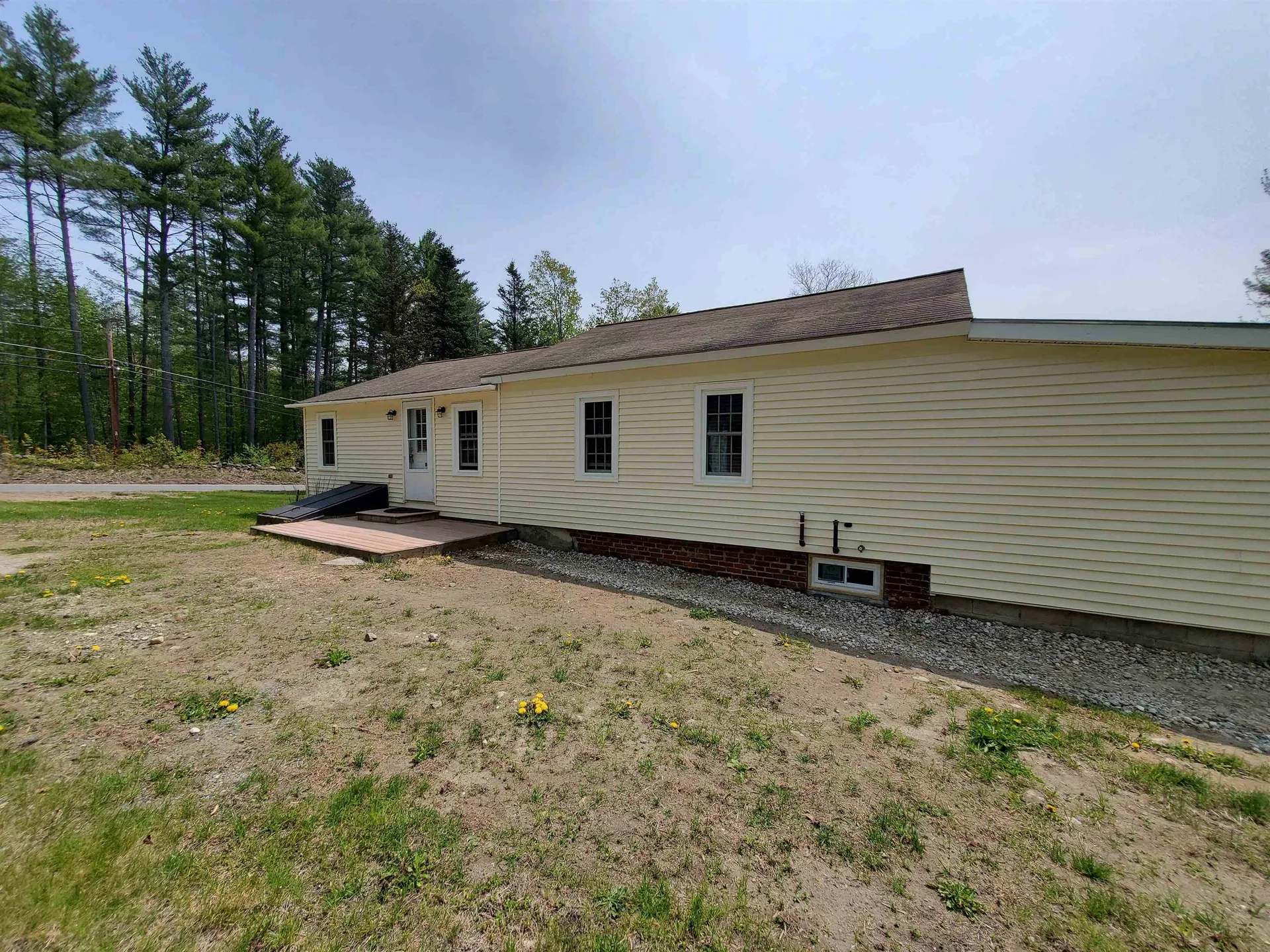 139 Canaan Street Canaan NH 03741