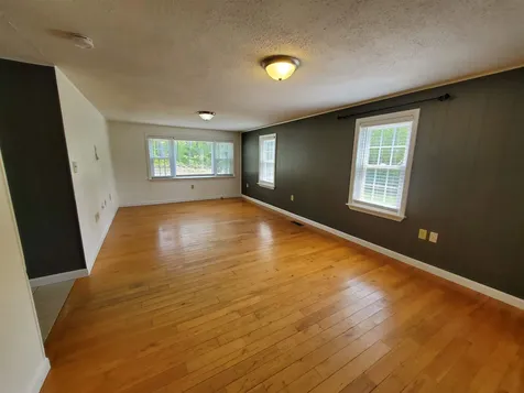 139 Canaan Street Canaan NH 03741