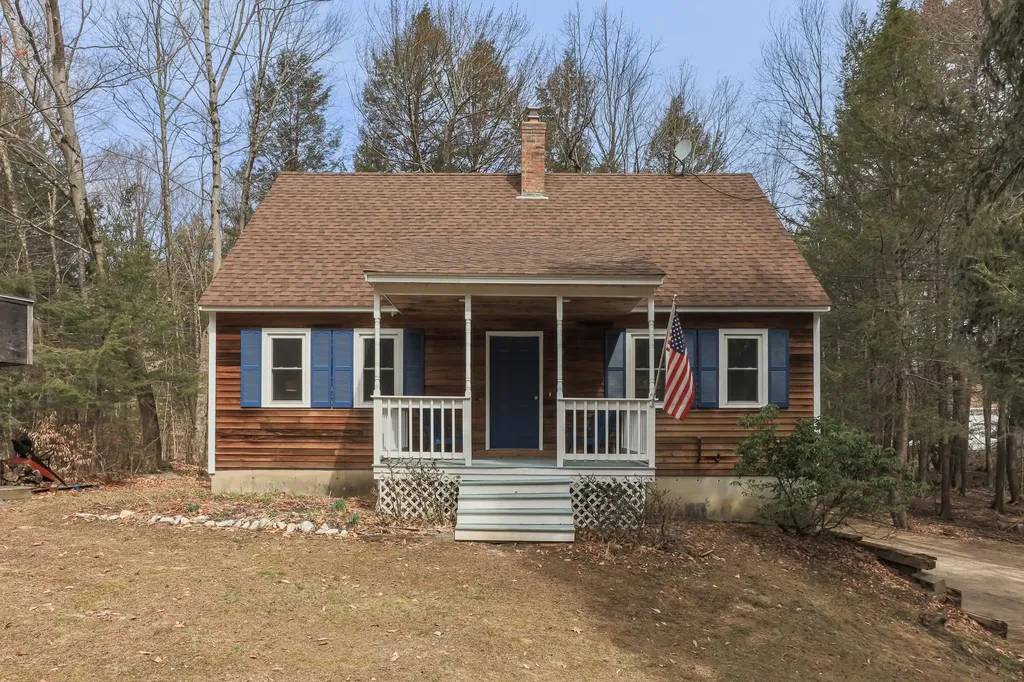 382 Clark Hill Road New Boston NH 03070