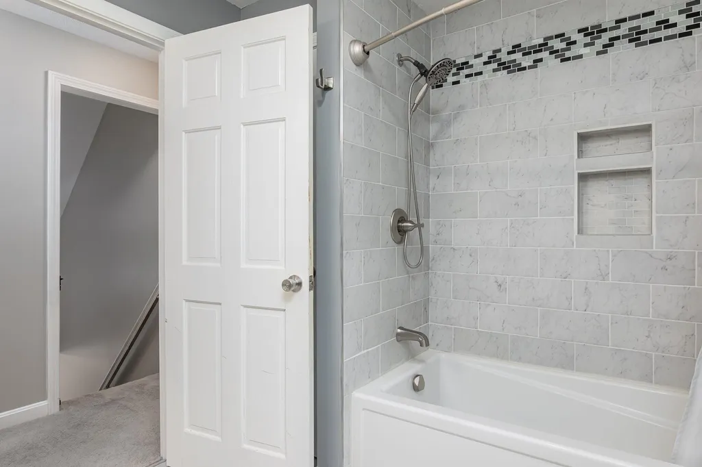 382 Clark Hill Road New Boston NH 03070