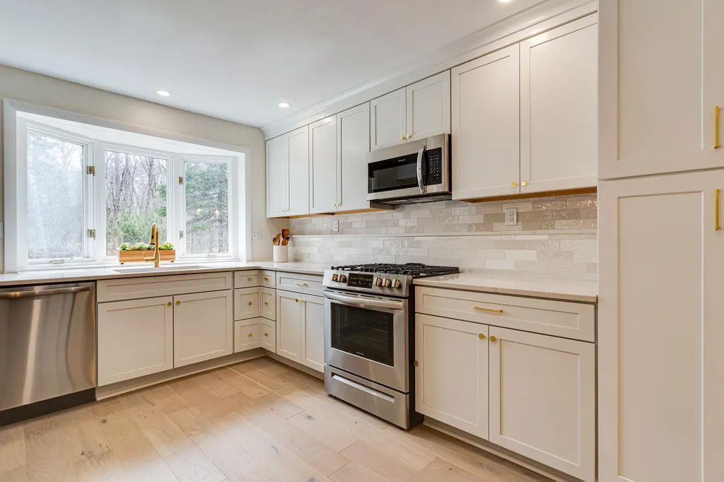 136 Kingston Road Exeter NH 03833
