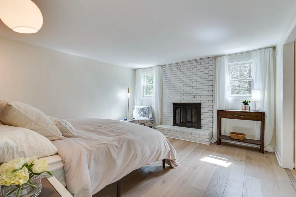 136 Kingston Road Exeter NH 03833