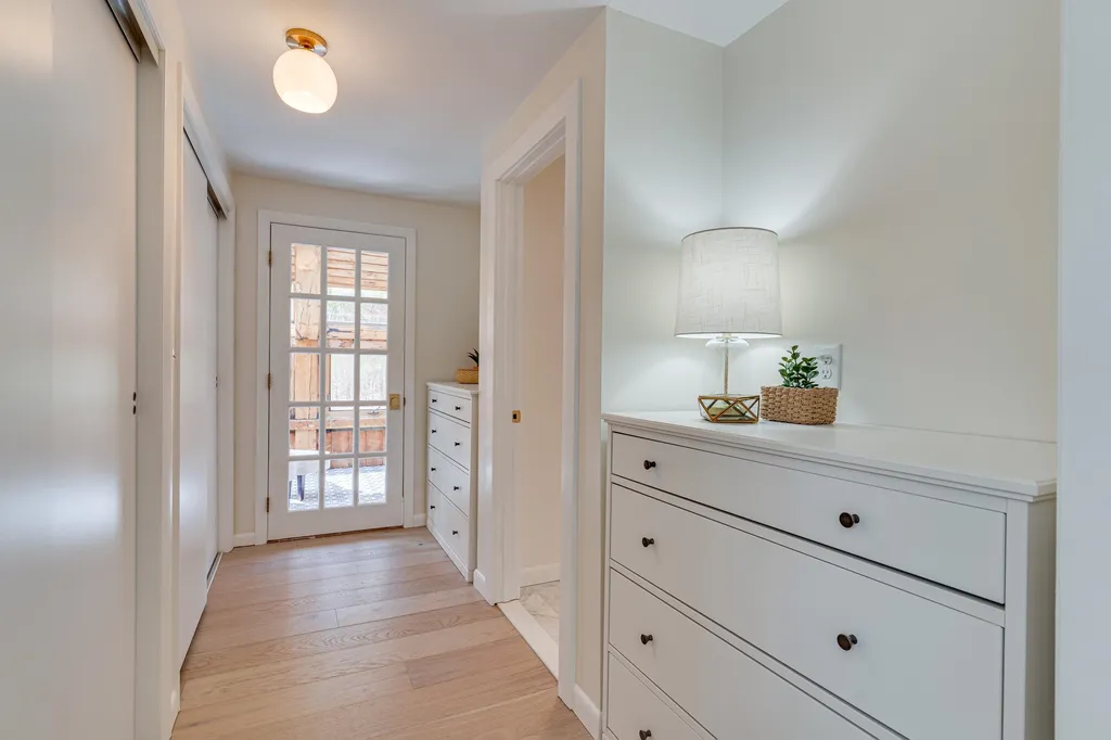 136 Kingston Road Exeter NH 03833