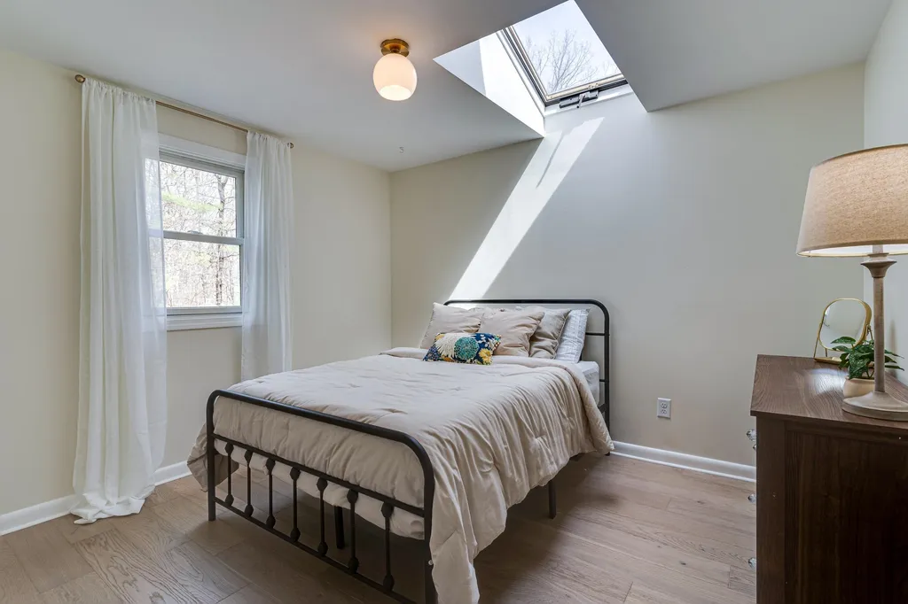 136 Kingston Road Exeter NH 03833