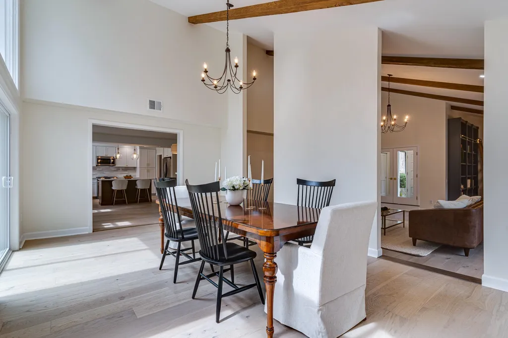 136 Kingston Road Exeter NH 03833