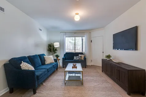 136 Kingston Road Exeter NH 03833