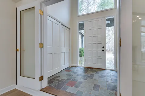 136 Kingston Road Exeter NH 03833