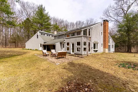 136 Kingston Road Exeter NH 03833