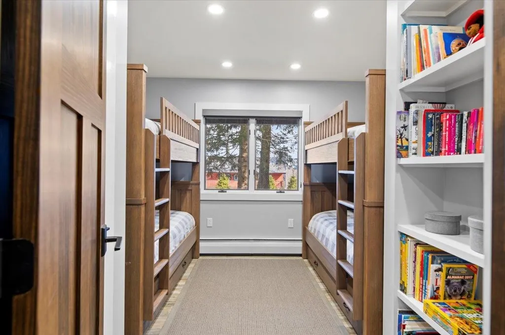 14 Middle Ridge Road Winhall VT 05340