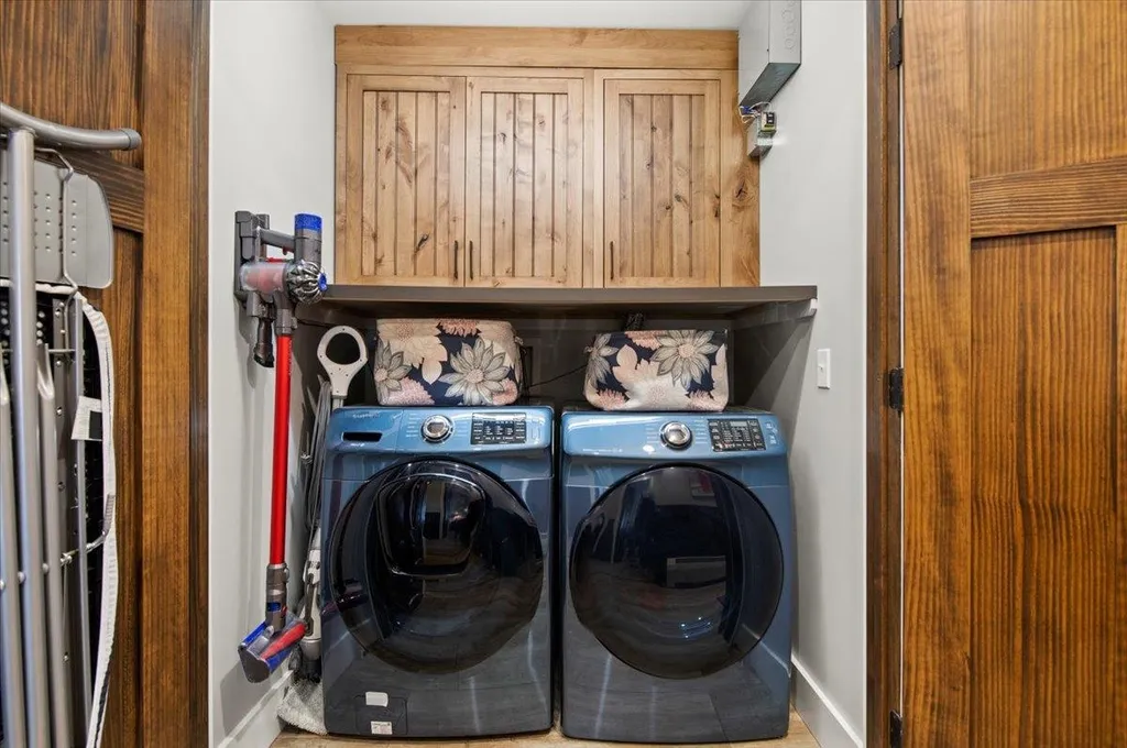 14 Middle Ridge Road Winhall VT 05340