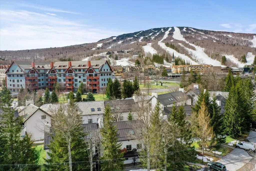 14 Middle Ridge Road Winhall VT 05340