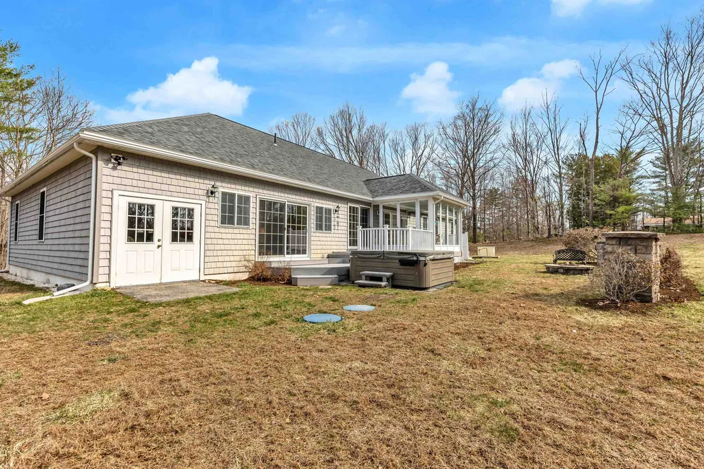 14 Granny Howe Road Chichester NH 03258