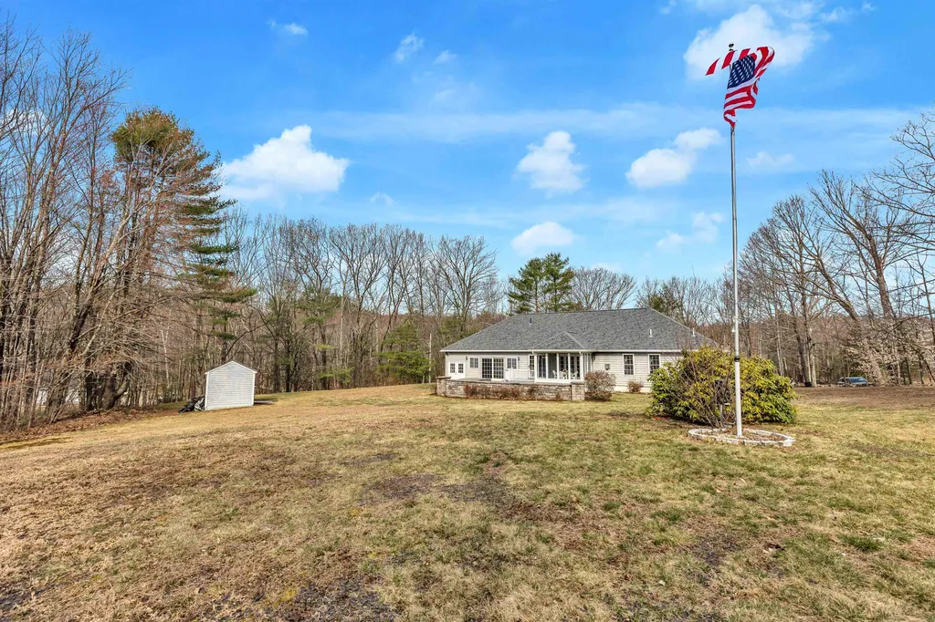 14 Granny Howe Road Chichester NH 03258