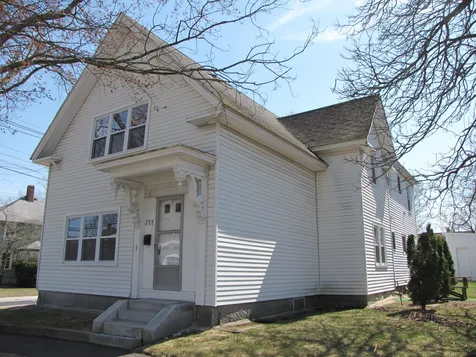 711 Hanover Street Manchester NH 03104