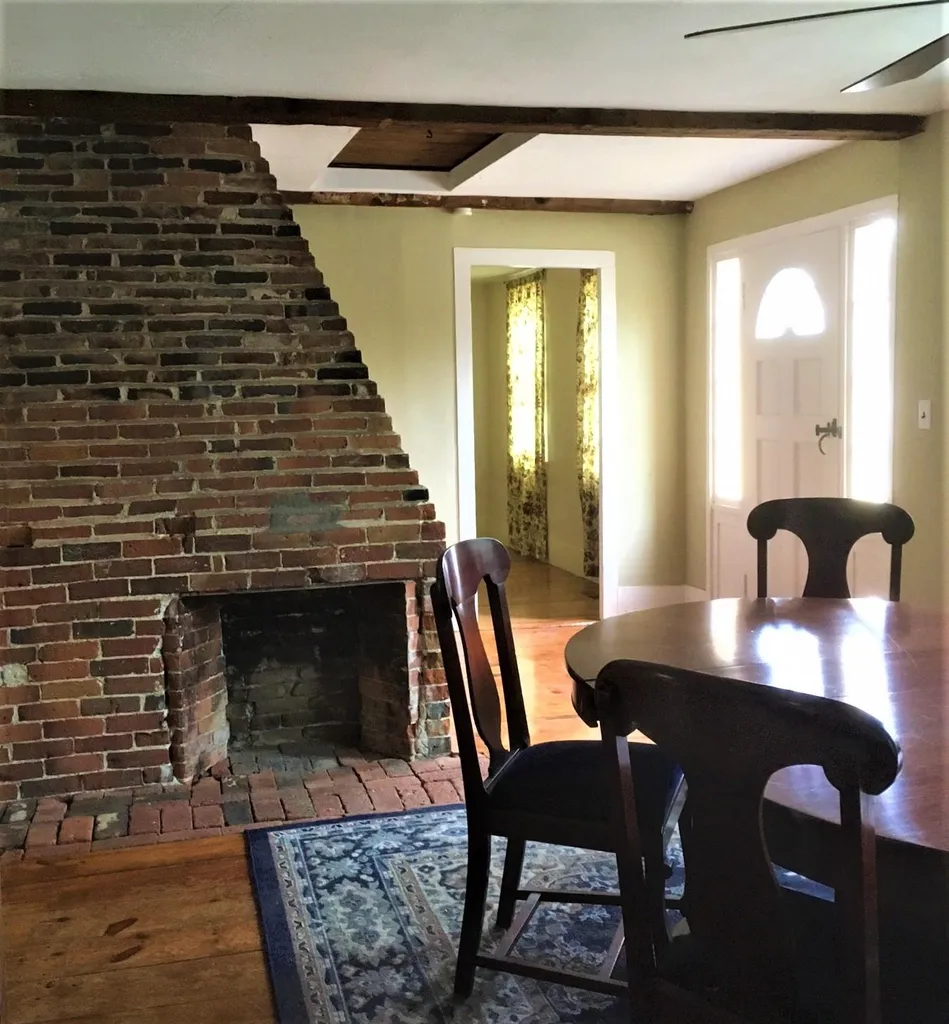3 Milford Street Brookline NH 03033