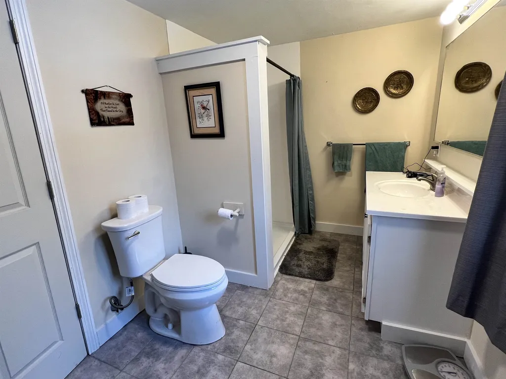 415 Bliss Road Hartford VT 05001