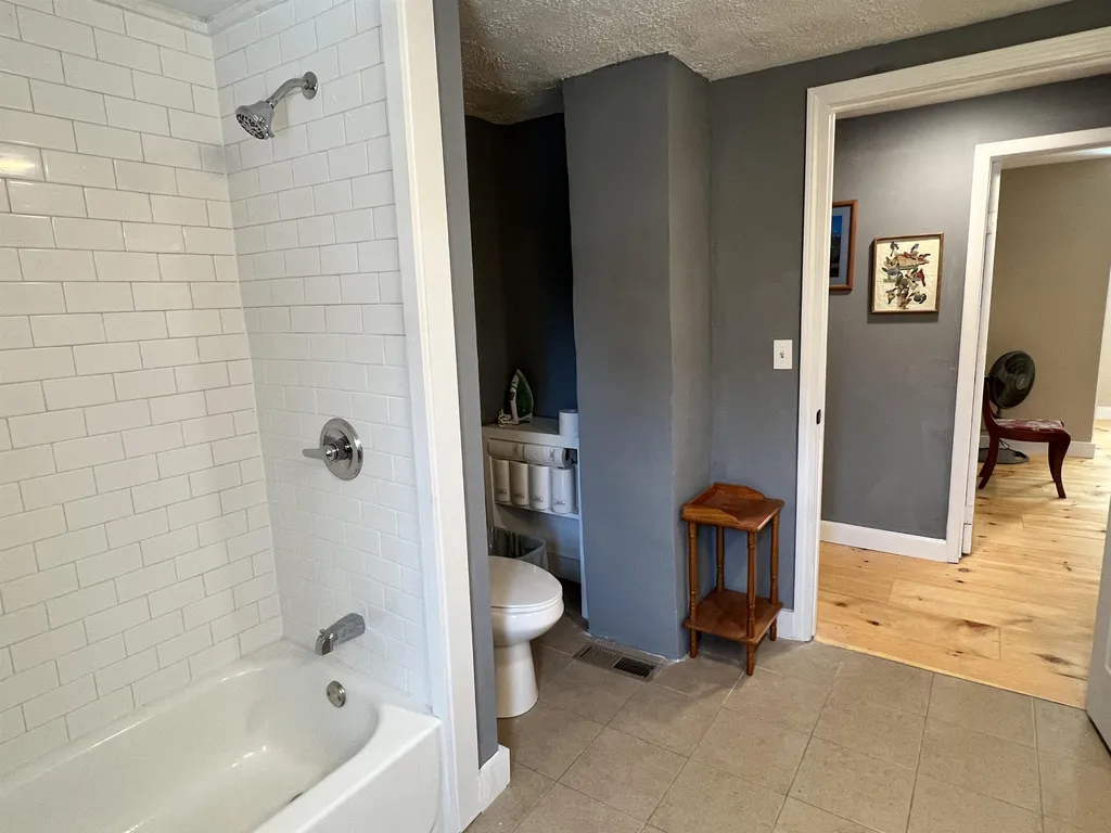 415 Bliss Road Hartford VT 05001