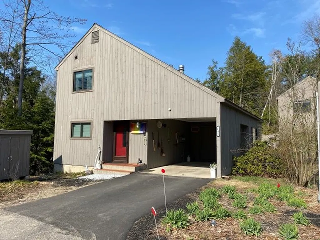 111 Coburn Avenue Nashua NH 03063-0000