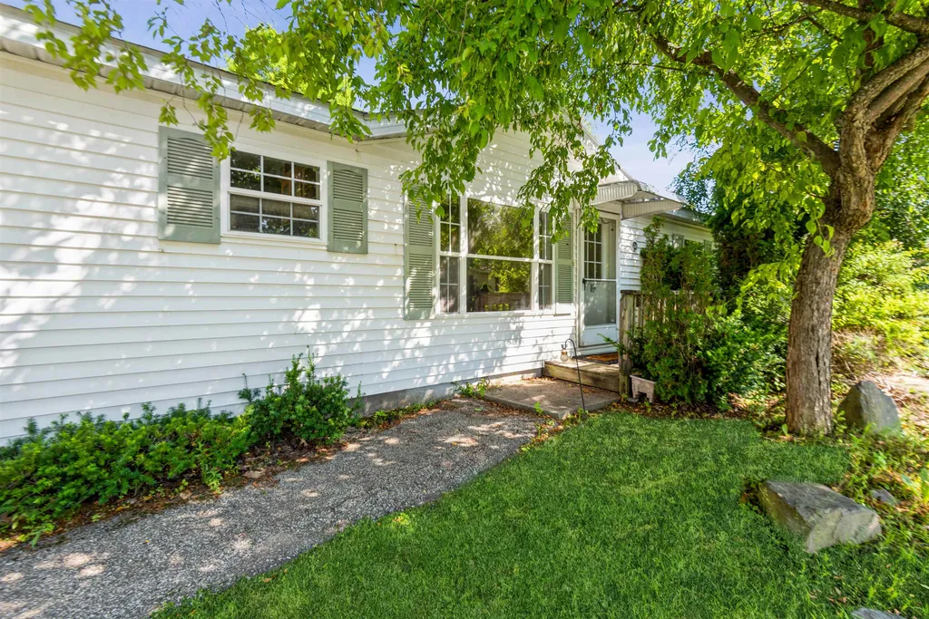 40 Great Brook Drive Belmont NH 03220
