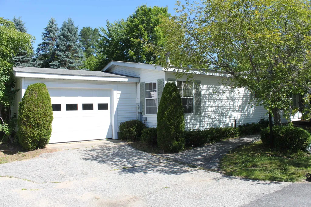 40 Great Brook Drive Belmont NH 03220