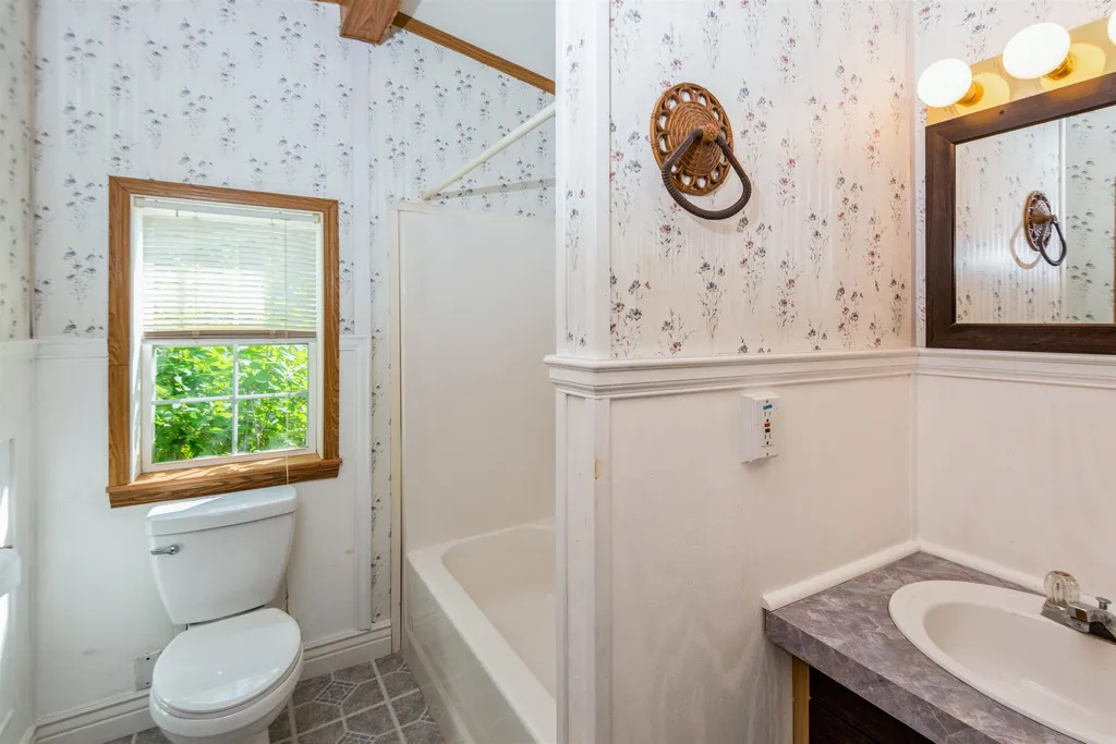 40 Great Brook Drive Belmont NH 03220