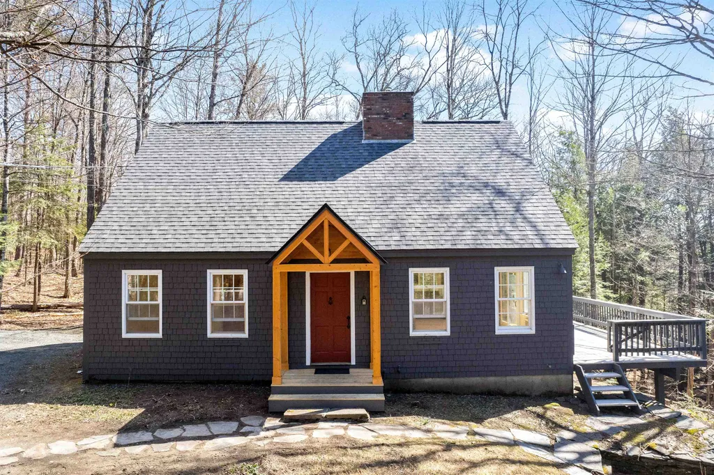 699 Baker Turn Road Hartford VT 05059