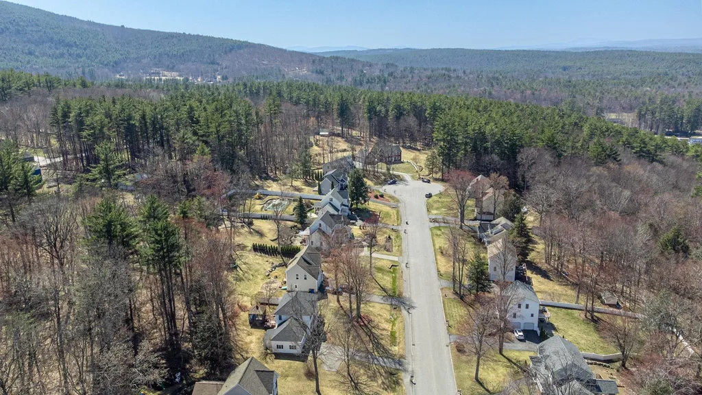 42 Tyler Drive Goffstown NH 03045