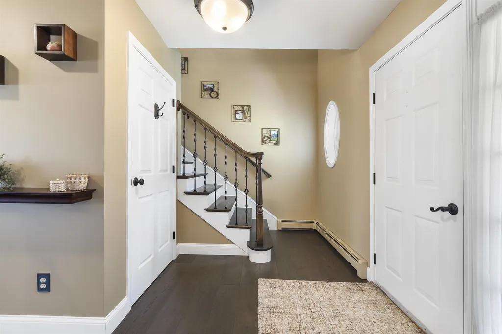 42 Tyler Drive Goffstown NH 03045