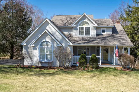 42 Tyler Drive Goffstown NH 03045