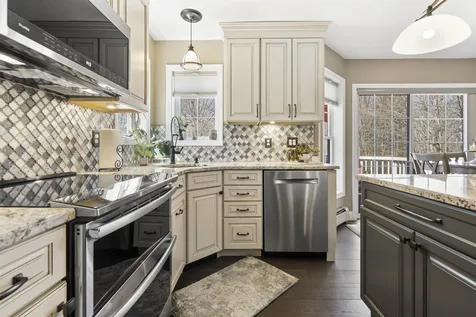 42 Tyler Drive Goffstown NH 03045