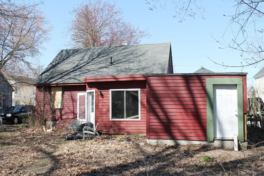 885 Beech Street Manchester NH 03104