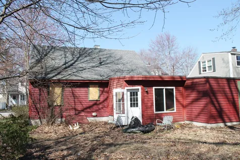 885 Beech Street Manchester NH 03104
