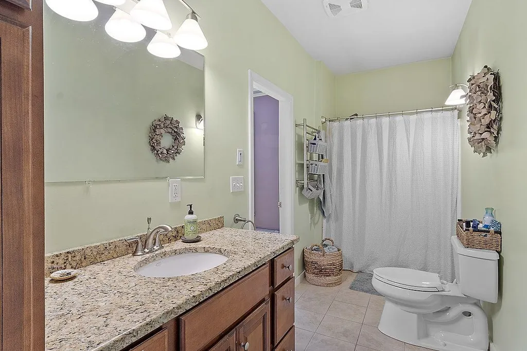 159 Woodbury Avenue Portsmouth NH 03801