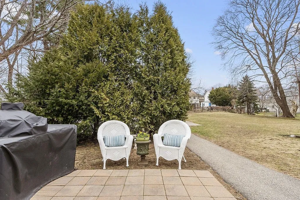 159 Woodbury Avenue Portsmouth NH 03801