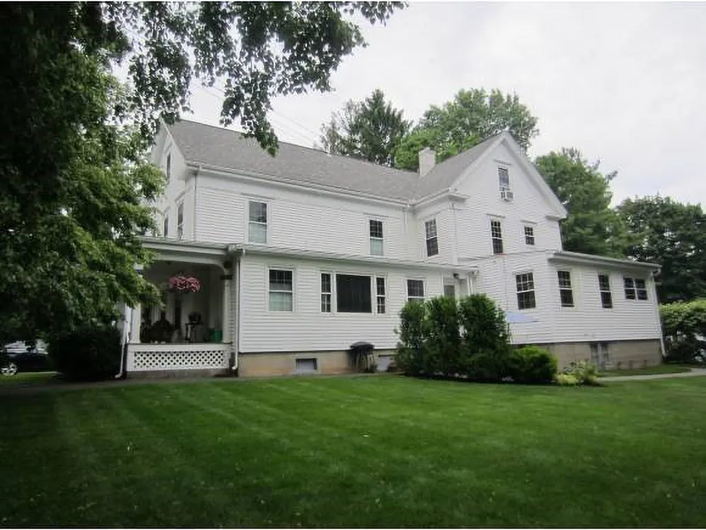 159 Woodbury Avenue Portsmouth NH 03801