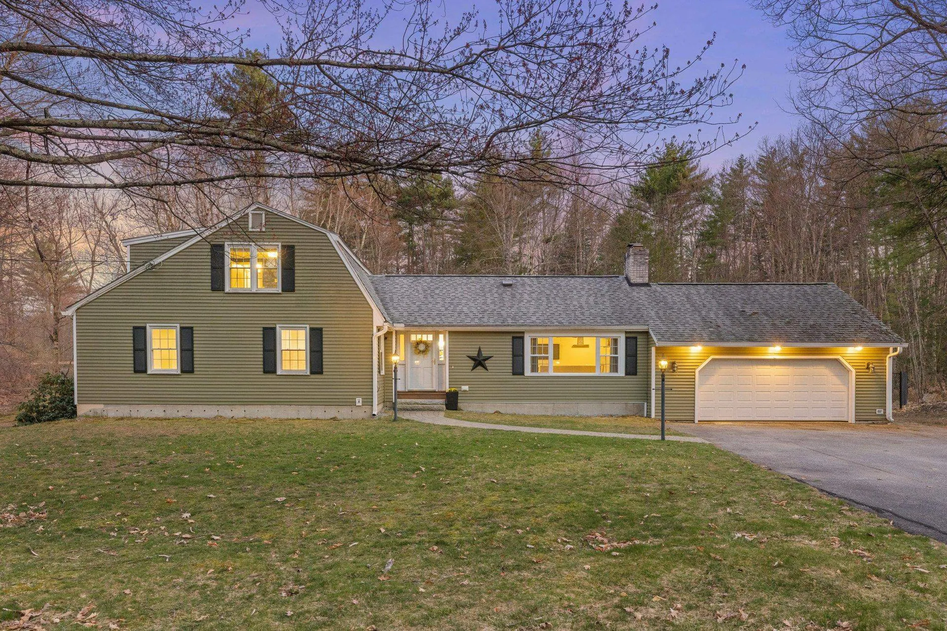 20 Appledor Road Bedford NH 03110