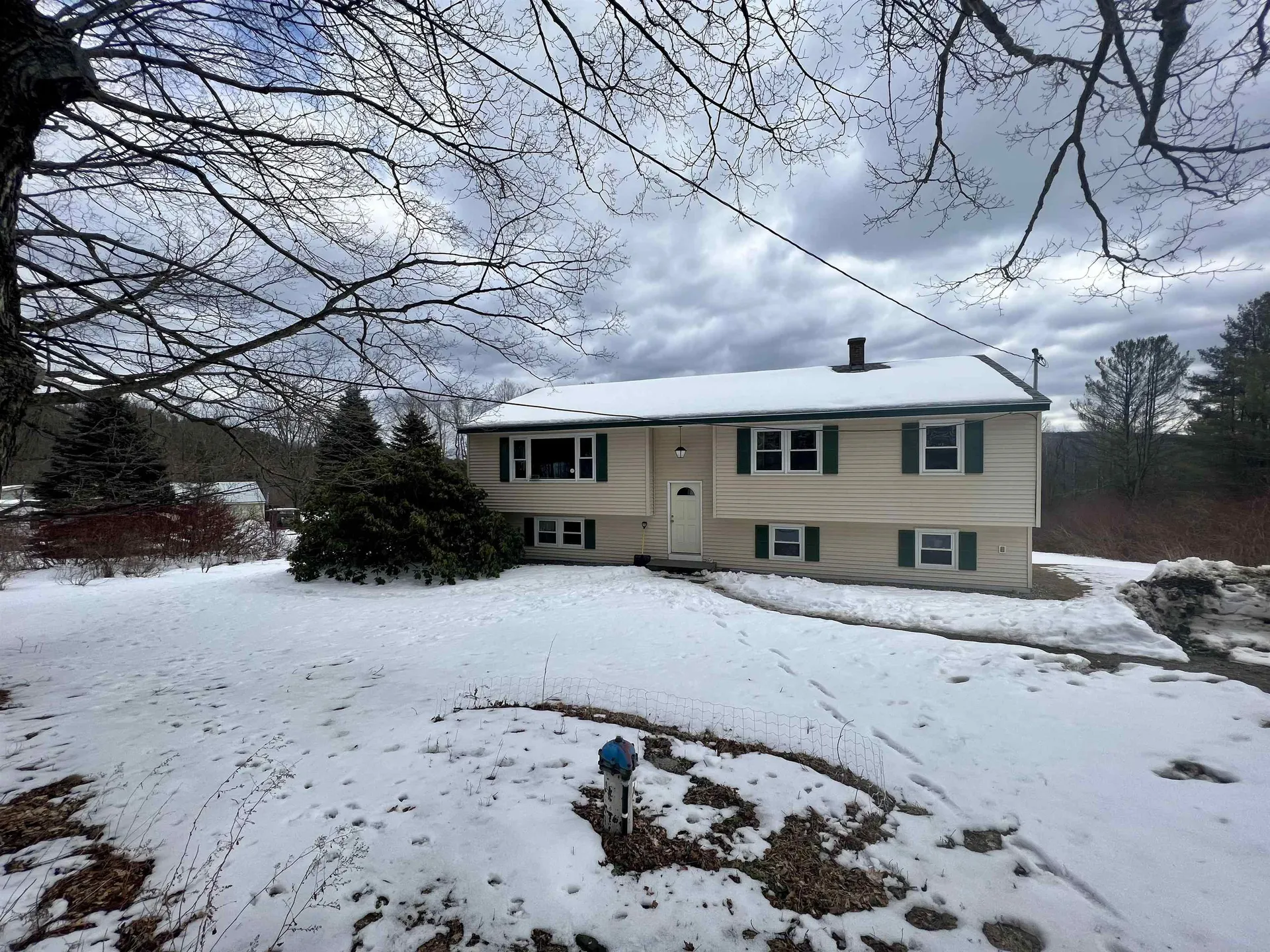 94 Roberts Hill Road Claremont NH 03743