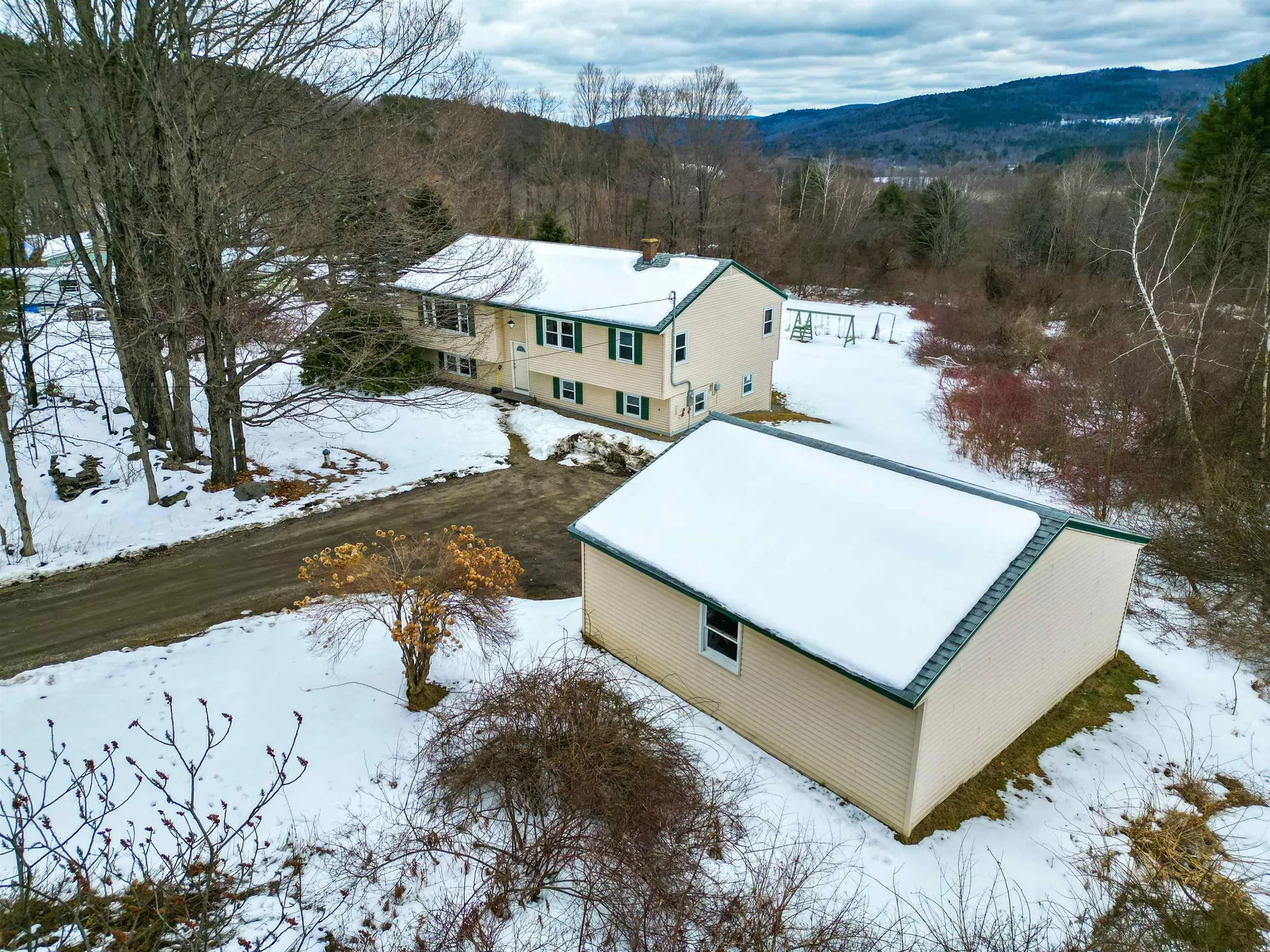 94 Roberts Hill Road Claremont NH 03743