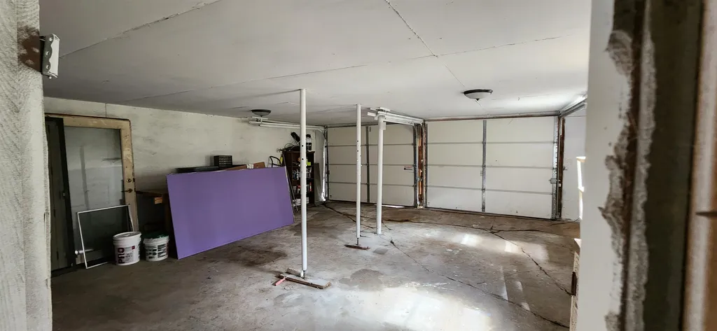 4 Tara Hill Lane Hinsdale NH 03451