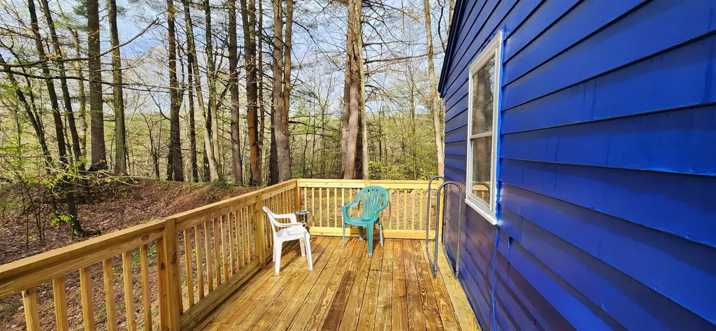 4 Tara Hill Lane Hinsdale NH 03451