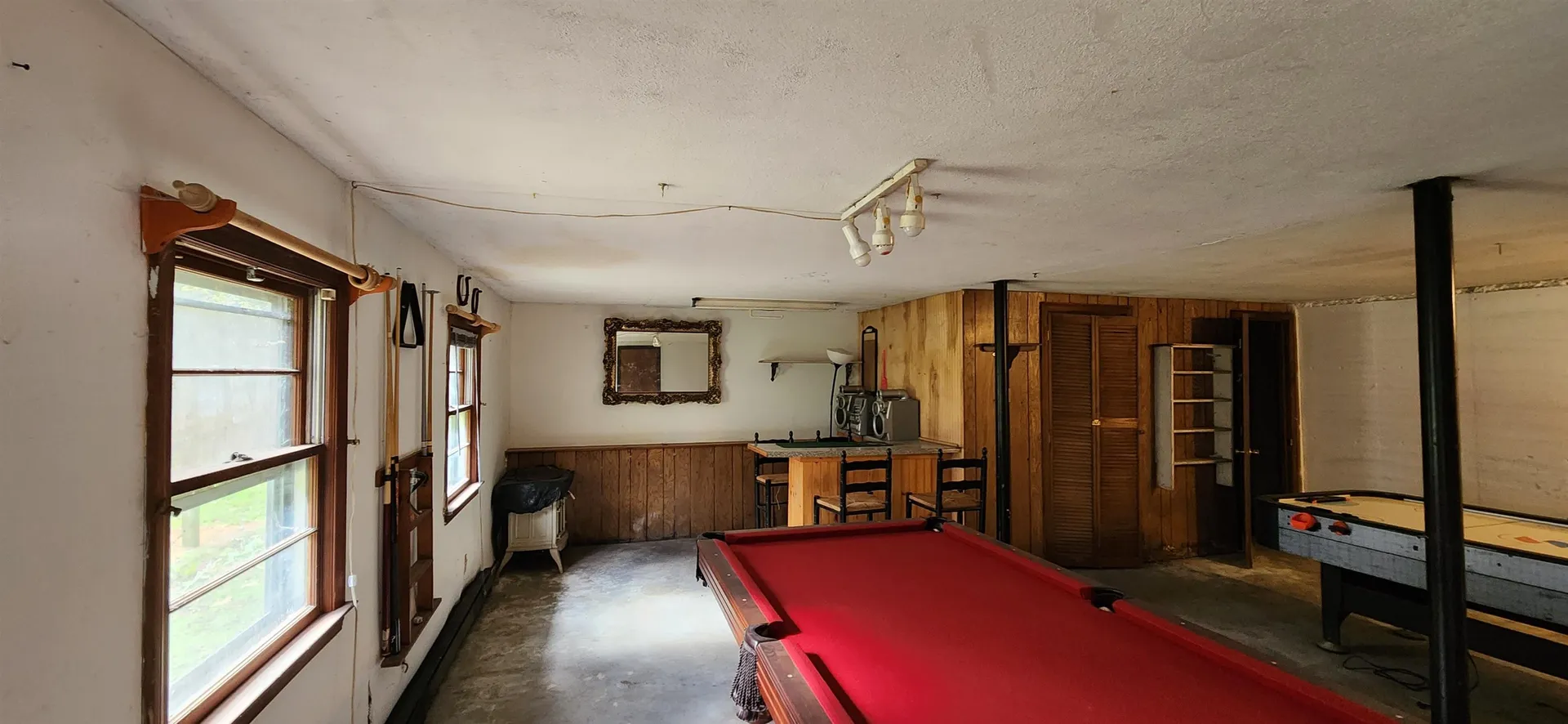 4 Tara Hill Lane Hinsdale NH 03451