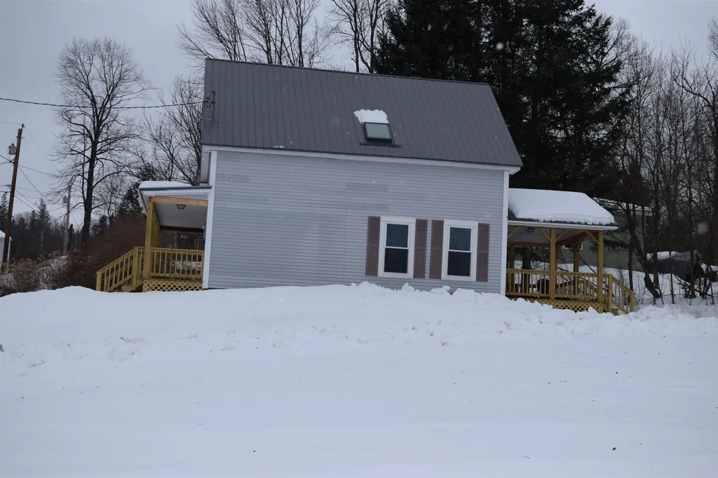 29 Williams Street Lancaster NH 03584