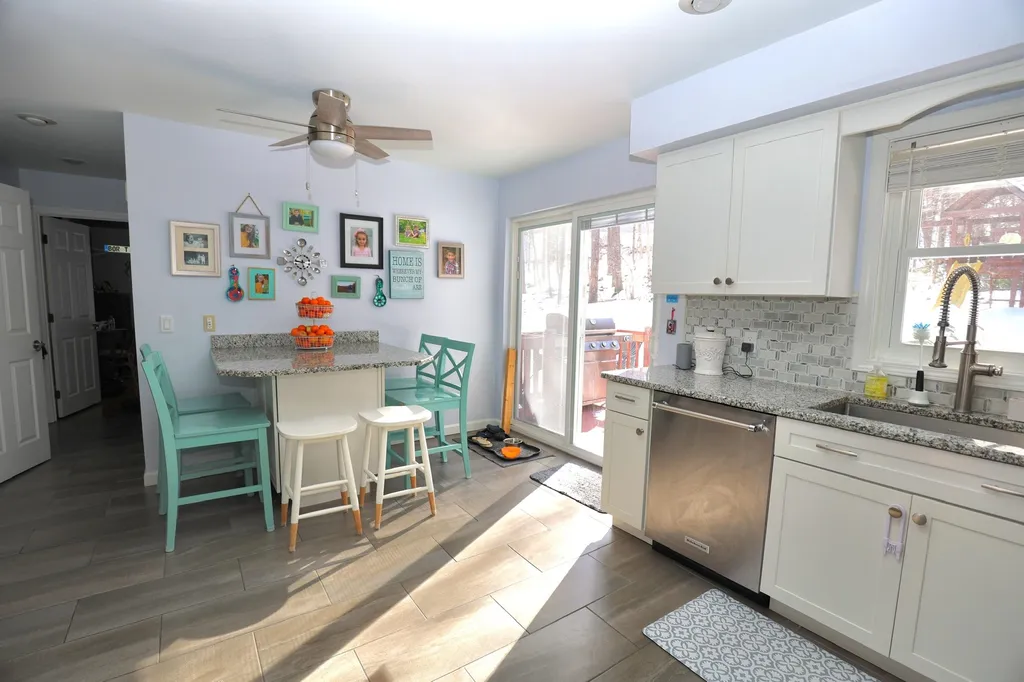 29 Fairlane Drive Bedford NH 03110