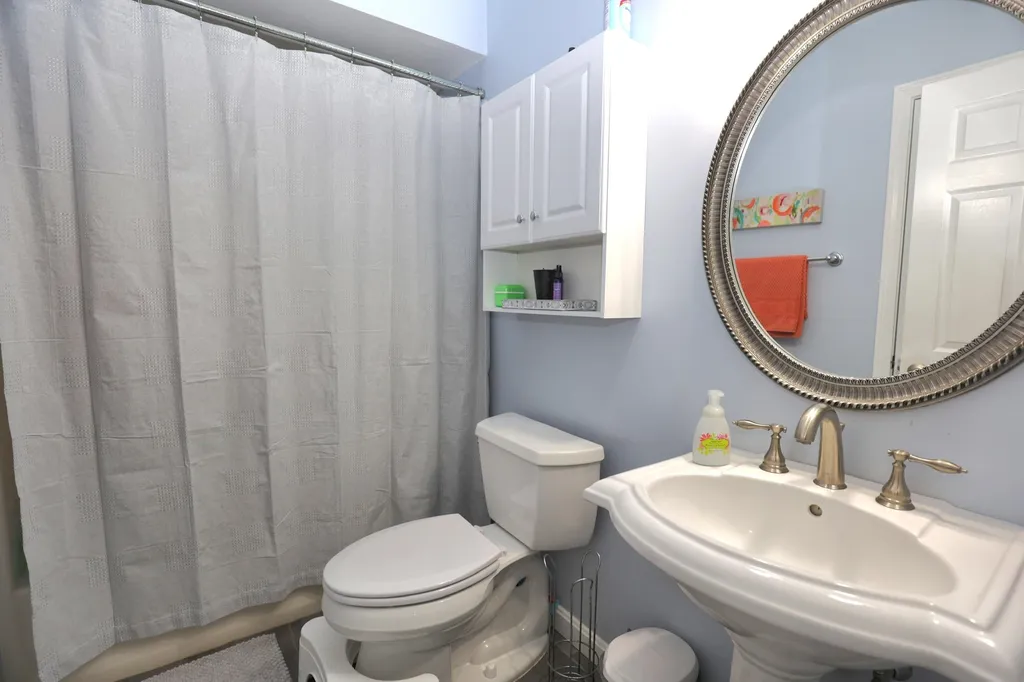 29 Fairlane Drive Bedford NH 03110