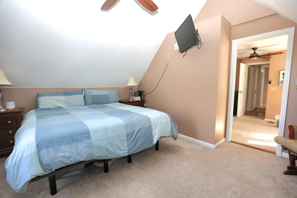 29 Fairlane Drive Bedford NH 03110
